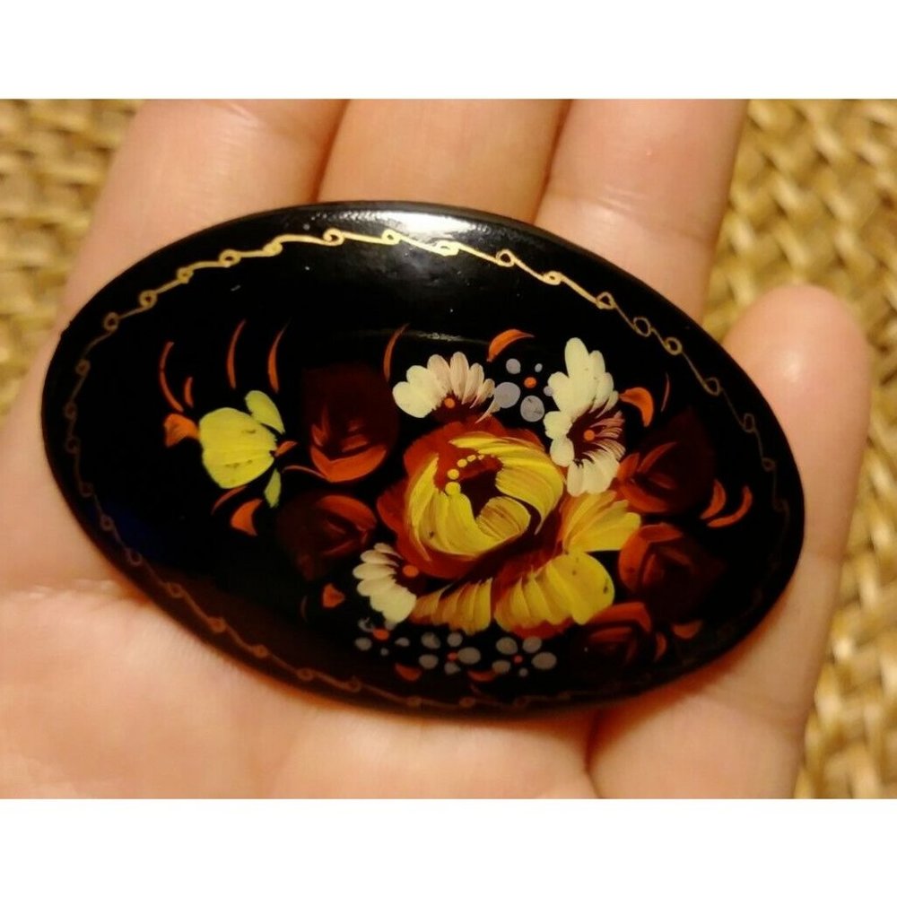 Vintage Oval Flower Black Lacquer Russian Style Brooch Pin Signed Hand Painted